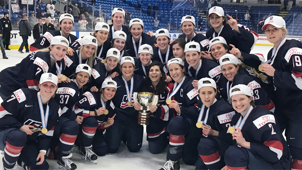 Spagnuolo 96 Aids Womens Hockey Fight For Equality The Bowdoin Orient