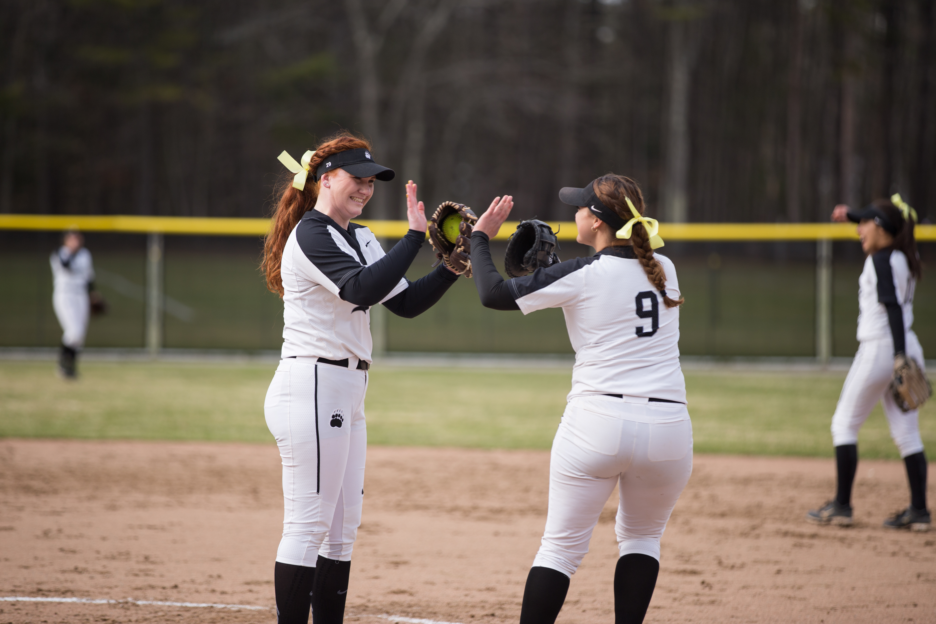 Softball confident about NESCAC title chances The Bowdoin Orient