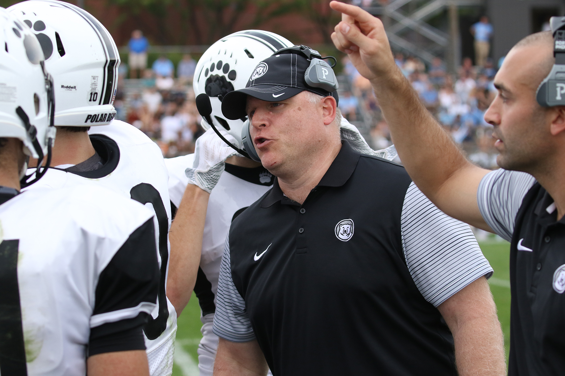 Head football coach leaves college with 3-31 record – The Bowdoin